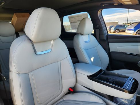 New 2026 Hyundai Tucson Limited image 16