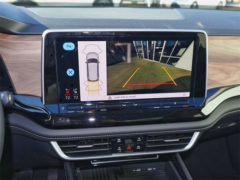 New 2026 Volkswagen Atlas SE image 22