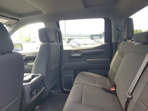 Certified 2023 Chevrolet Silverado 1500 LT AWD/4WD image 8