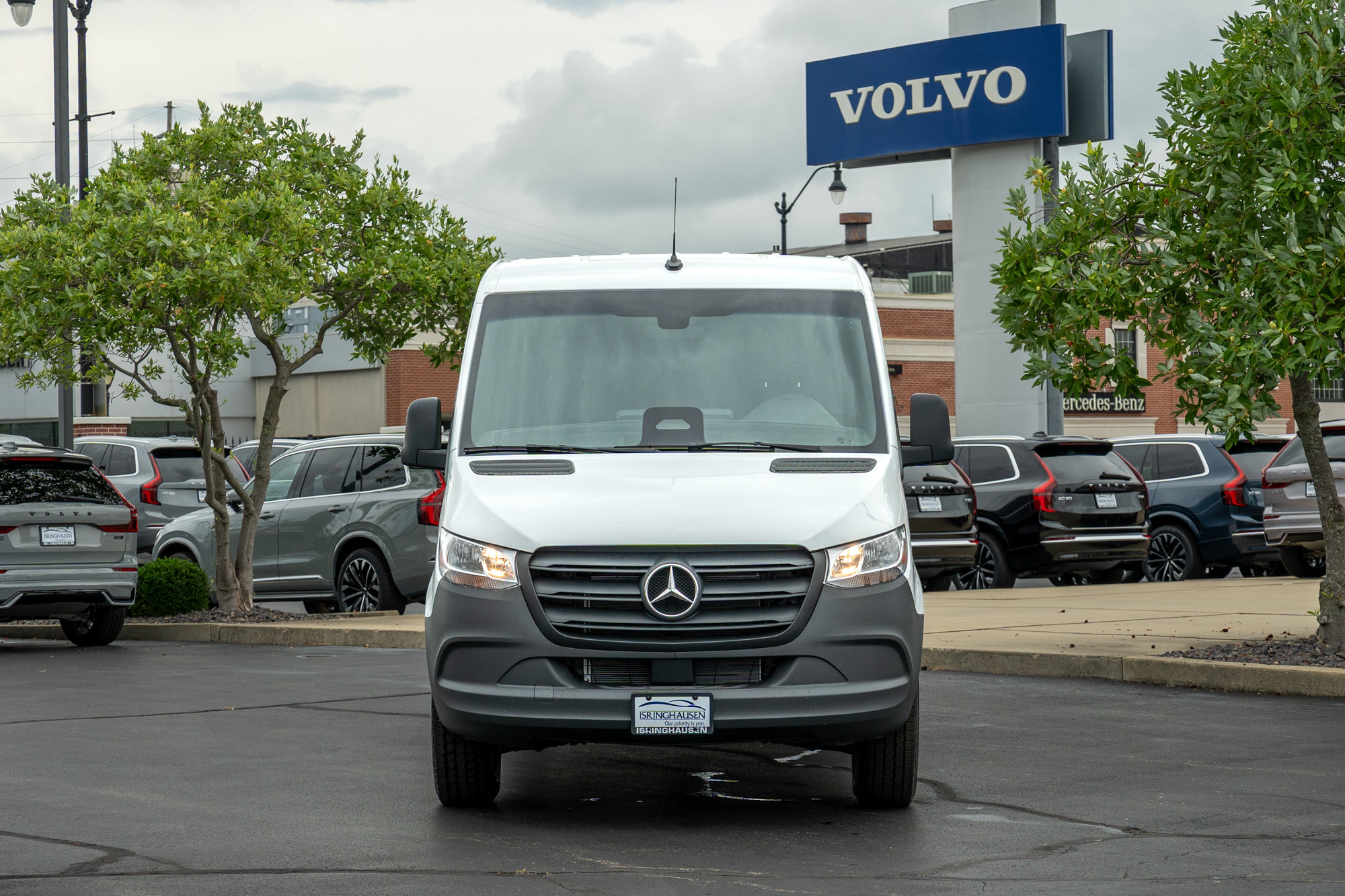 Used 2026 Mercedes-Benz Sprinter 2500 image 2
