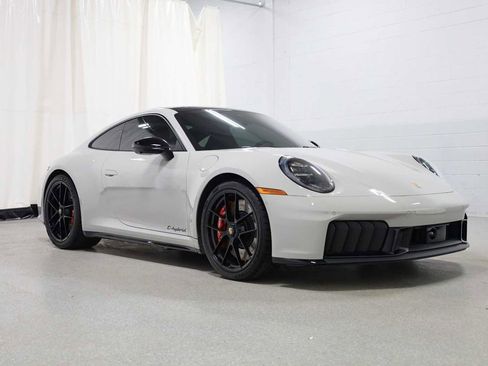 Used 2025 Porsche 911 Carrera 4 GTS AWD/4WD image 13