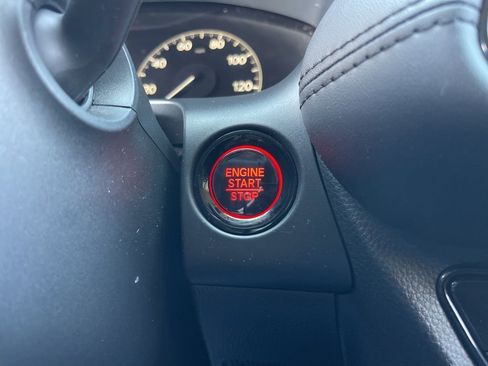 Certified 2025 Honda HR-V LX image 16