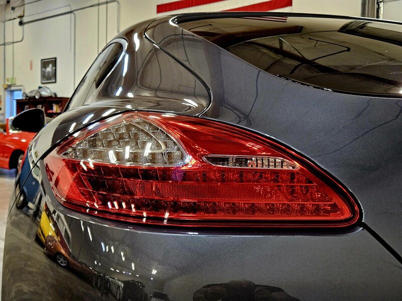 Used 2013 Porsche Panamera S RWD image 15