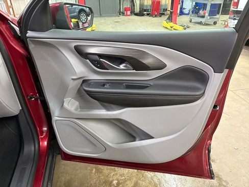 Used 2019 GMC Terrain SLT w/ Preferred Package image 16