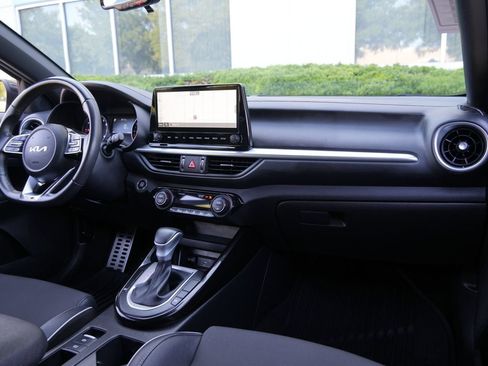 Used 2024 Kia Forte GT-Line FWD image 7