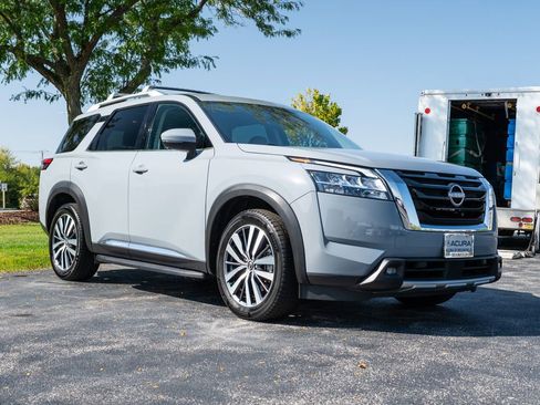 Used 2022 Nissan Pathfinder Platinum w/ Lighting Package (N93) image 2