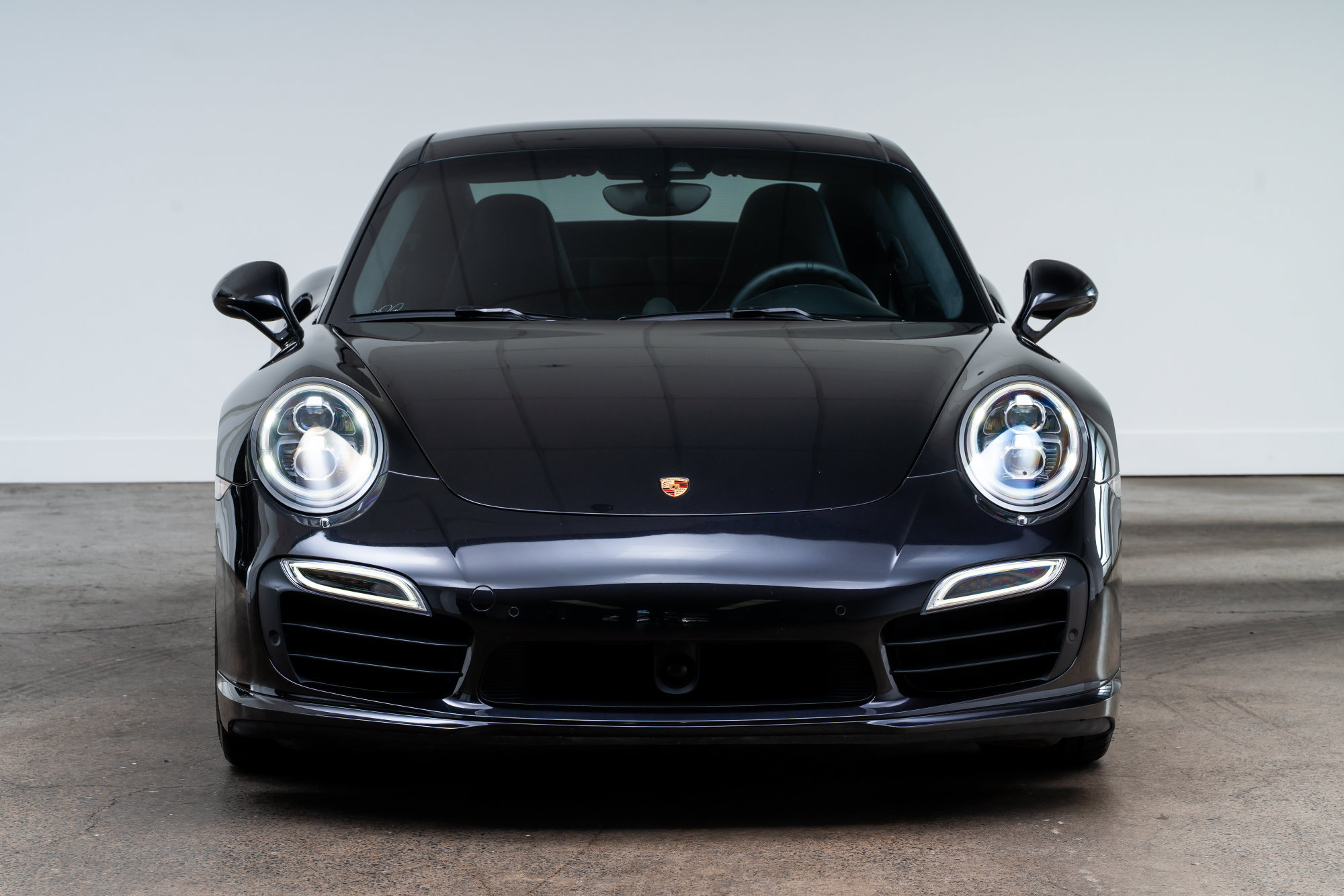 Used 2014 Porsche 911 Turbo S AWD/4WD image 2