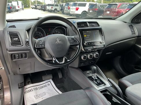 Used 2024 Mitsubishi Outlander Sport AWD image 31