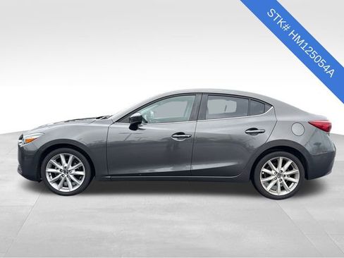 Used 2017 MAZDA MAZDA3 Touring image 4