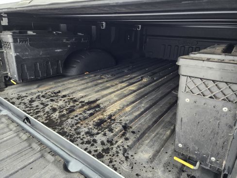 Used 2024 Ford F350 XLT w/ XLT Premium Package image 5