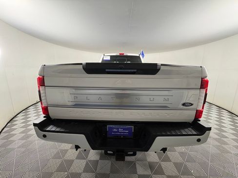 Certified 2019 Ford F350 Platinum w/ Platinum Ultimate Package image 6