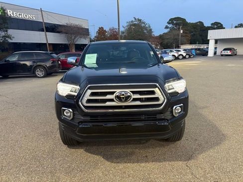 Used 2023 Toyota Tacoma Limited image 3