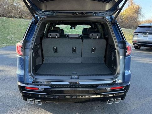 New 2026 GMC Acadia Denali Ultimate image 12