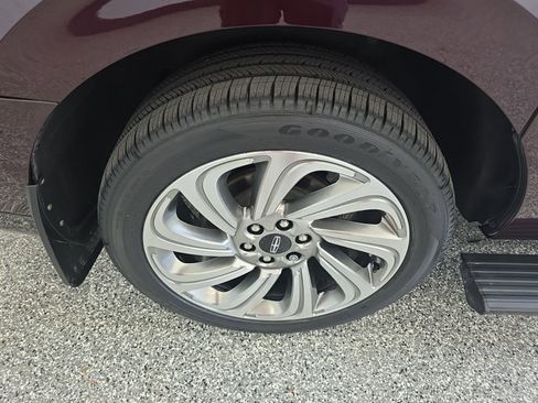 Used 2024 Lincoln Navigator L Reserve image 15