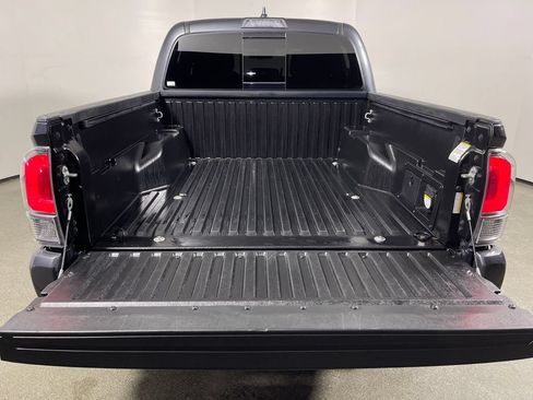 Used 2023 Toyota Tacoma TRD Off-Road AWD/4WD image 10