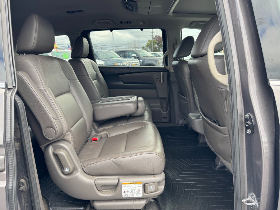 Used 2013 Honda Odyssey Touring Elite image 19