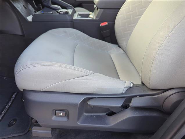 Certified 2025 Toyota Tacoma SR5 AWD/4WD image 12