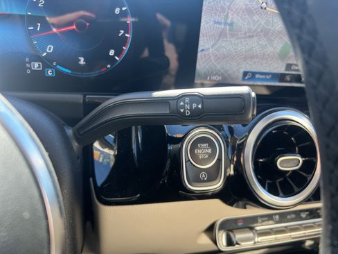 Used 2023 Mercedes-Benz GLA 250 4MATIC w/ Premium Package image 26