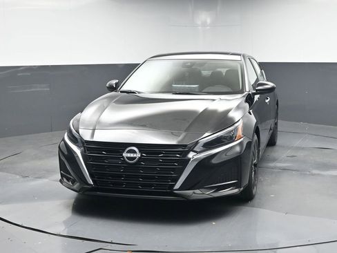 New 2025 Nissan Altima 2.5 SV w/ SV Special Edition Package image 6