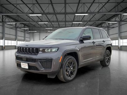 New 2026 Jeep Grand Cherokee Altitude