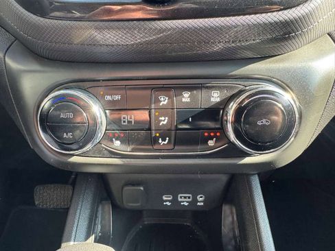 Used 2021 Chevrolet TrailBlazer LT w/ Convenience Package image 26