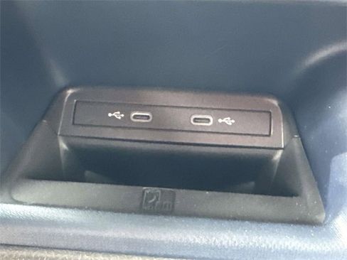 New 2025 Volkswagen ID. Buzz Pro S image 25