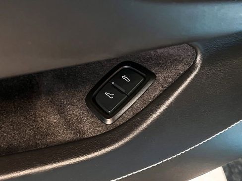 Used 2020 Chevrolet Corvette Stingray w/ 2LT Preferred Equipment Group image 85