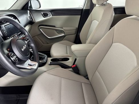 Used 2023 Kia Soul LX w/ Option Group 015 image 8