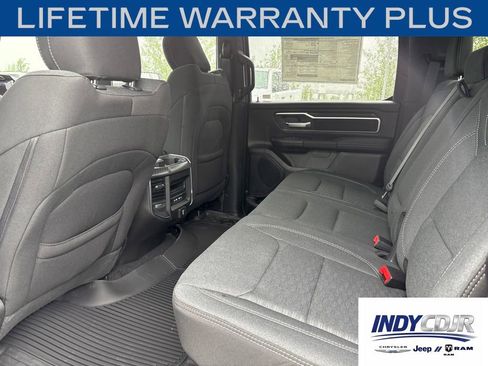 New 2026 RAM 1500 4x4 Crew Cab image 9