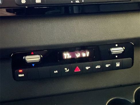 Used 2025 Mercedes-Benz Sprinter 2500 image 15