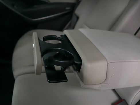 Used 2017 Hyundai Santa Fe Sport AWD/4WD image 17
