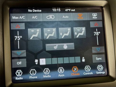 Used 2022 Jeep Cherokee Latitude Lux w/ Sun & Sound Group image 37