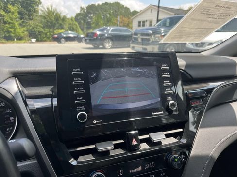 Used 2023 Toyota Camry SE FWD image 33