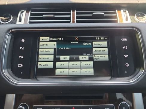 Used 2016 Land Rover Range Rover HSE AWD/4WD image 30