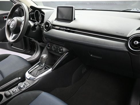 Used 2017 Toyota Yaris iA image 26