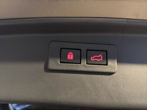 Used 2023 Subaru Outback Limited image 32