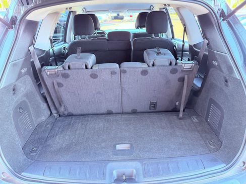 Used 2019 Nissan Pathfinder SV w/ Cargo Package FWD image 12