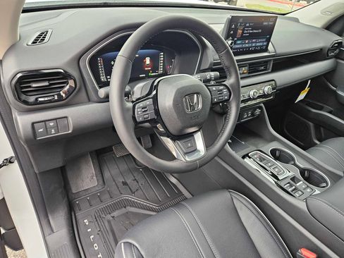 Used 2024 Honda Pilot Elite image 43