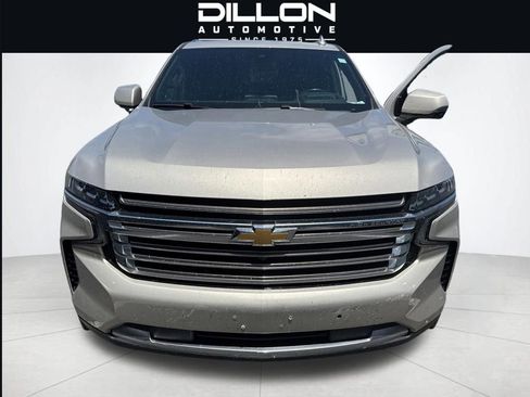 Used 2024 Chevrolet Suburban High Country w/ Advanced Technology Package AWD/4WD image 2