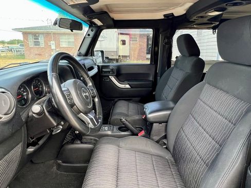 Used 2012 Jeep Wrangler Sahara w/ Connectivity Group image 4