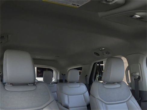 New 2026 Ford Explorer Active w/ Active Comfort Package image 45