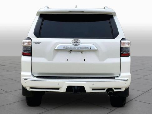 Used 2023 Toyota 4Runner Limited AWD/4WD image 4