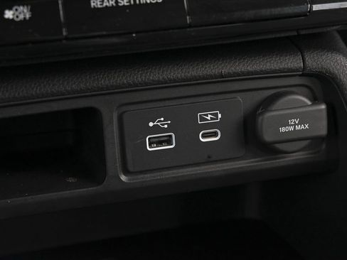 Used 2025 Honda Pilot EX-L image 36