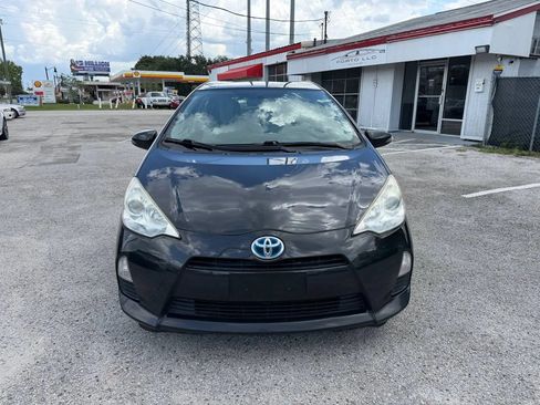 Used 2012 Toyota Prius C One FWD image 3