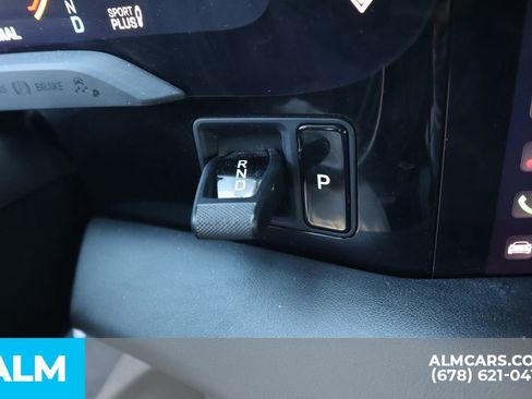 Used 2021 Porsche Taycan image 29