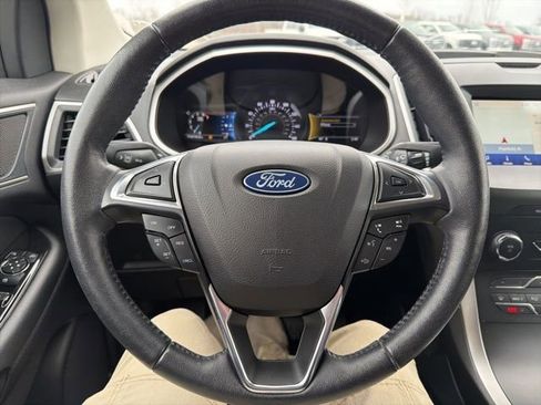 Used 2020 Ford Edge SEL w/ Cold Weather Package image 36