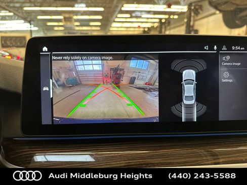 Used 2023 BMW 530e xDrive w/ Luxury Seating Package image 22