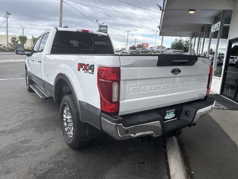 Used 2022 Ford F250 Lariat w/ Lariat Ultimate Package AWD/4WD image 5