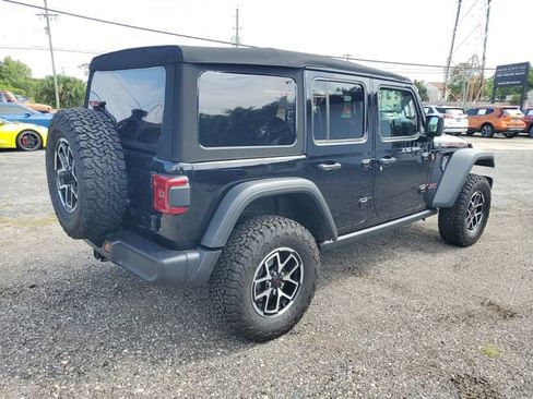 Used 2024 Jeep Wrangler Unlimited Rubicon w/ Convenience Group image 4