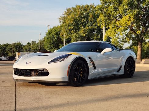 Used 2018 Chevrolet Corvette Grand Sport RWD image 3